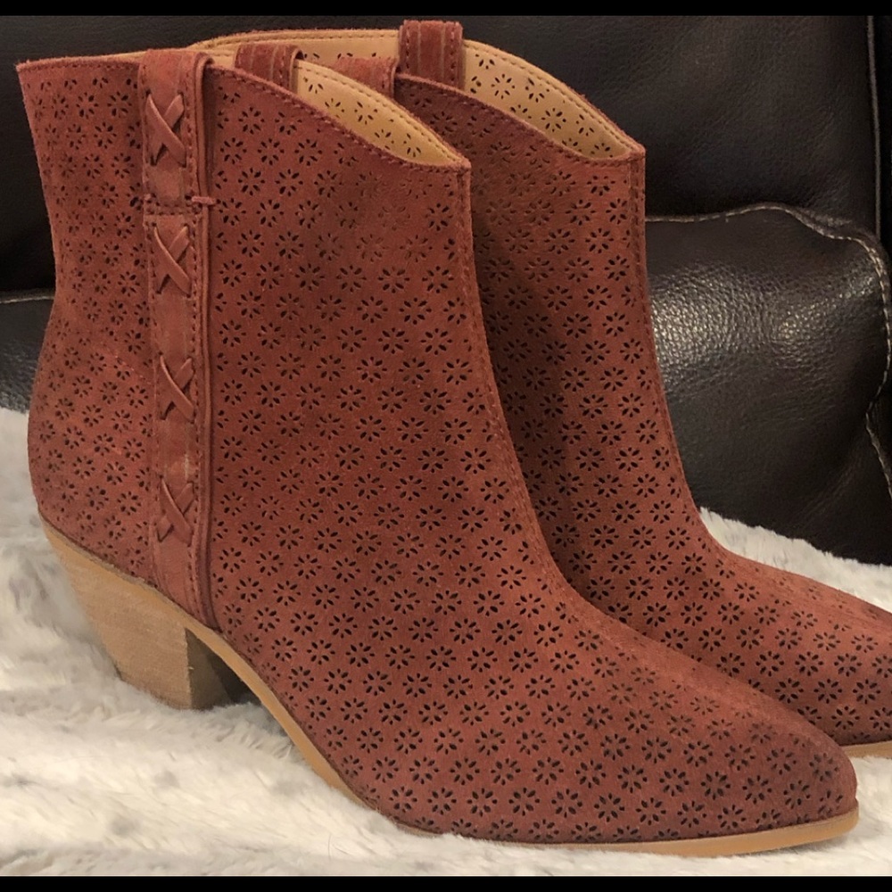 Frye & co boots, size 8.